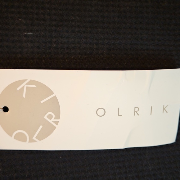 NWT Olrik 3X Black Lace Sleeve V Neck Women's Waffle Knit Top - Picture 3 of 6